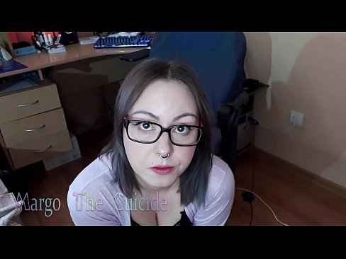 ❤️ Духтари Санобар бо айнак Дилдо амиқ дар камера ️❌ Порно босифат дар мо ☑